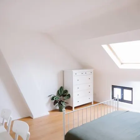 Casa vacanze Gezellig & Ruim Rijhuis Met 3 Slaapkamers Dichtbij